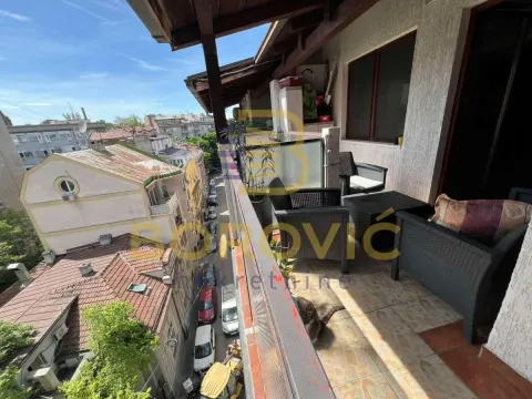 Sale, four bedroom apartment, 104m², Stari Grad, Beograd - image 19