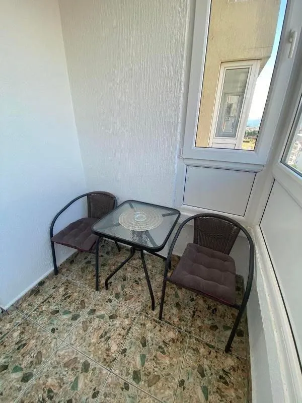 Izdavanje, jednosoban stan, 46m², Stari Aerodrom, Podgorica