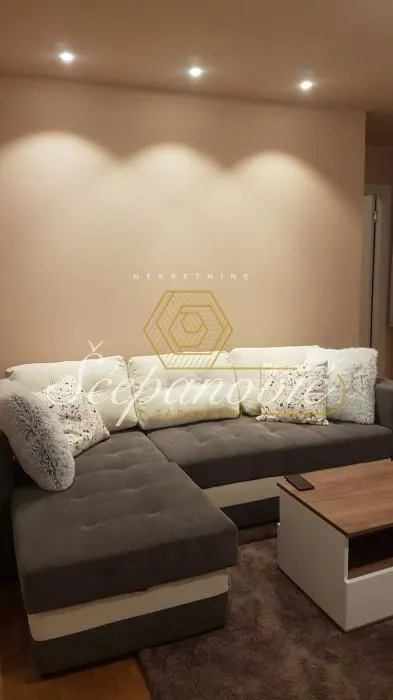 Prodaja, dvosoban stan, 49m², Socijalno, Novi Sad Sve Podlokacije