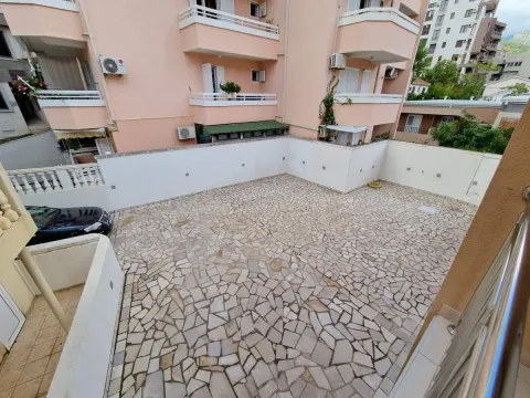 Sale, house, 460m², Budva, Crna Gora - image 23