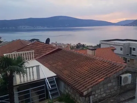 Rent, one bedroom apartment, 48m², Donja Lastva, Tivat - image 13