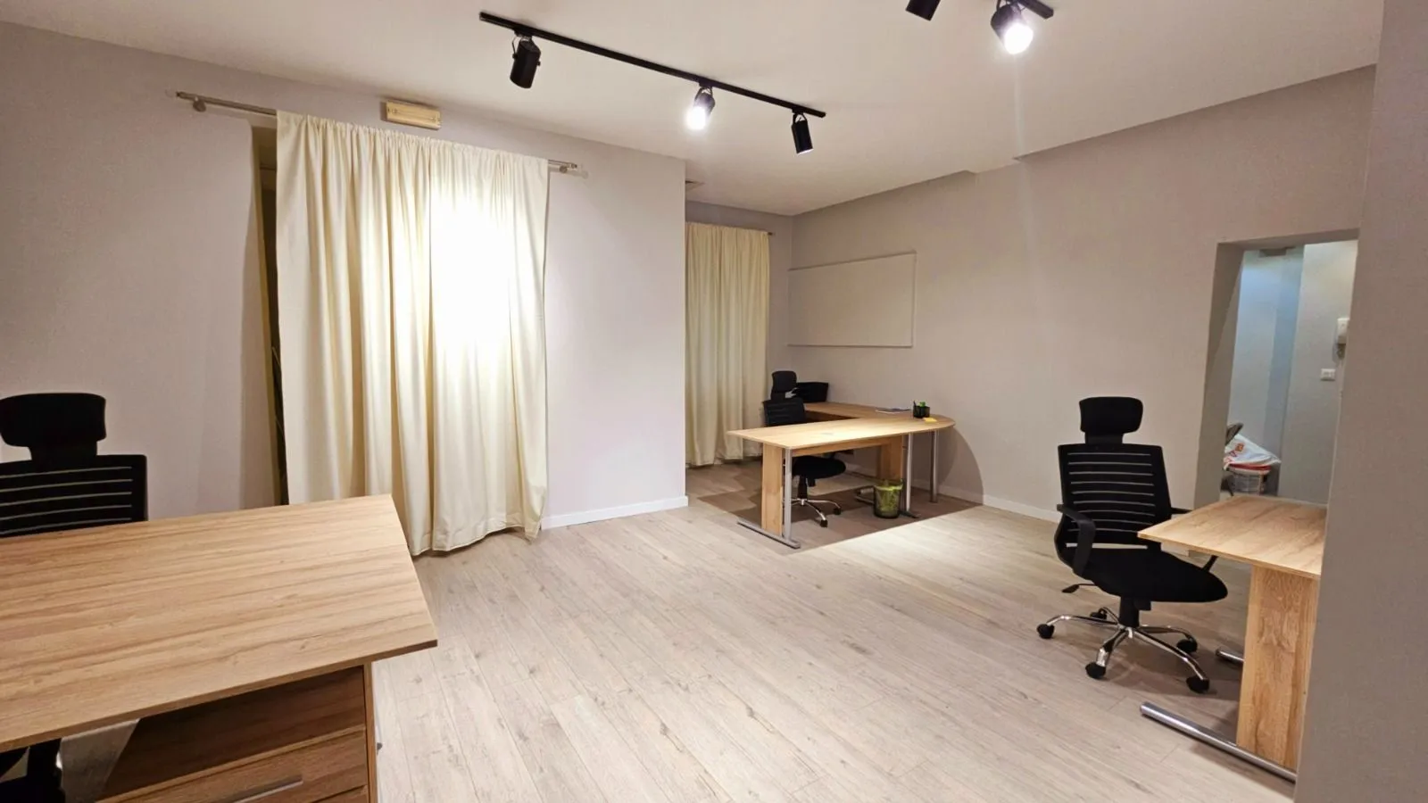 Rent, office space, 80m², Centar, Podgorica