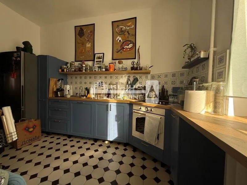 Prodaja, četvorosoban stan, 153m², Stari Grad, Beograd