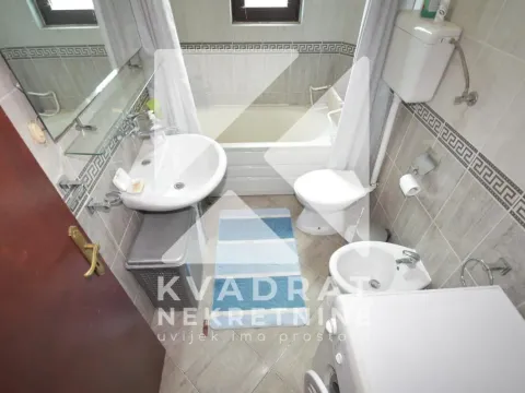 Rent, two bedroom apartment, 80m², Stari Aerodrom, Podgorica - image 8