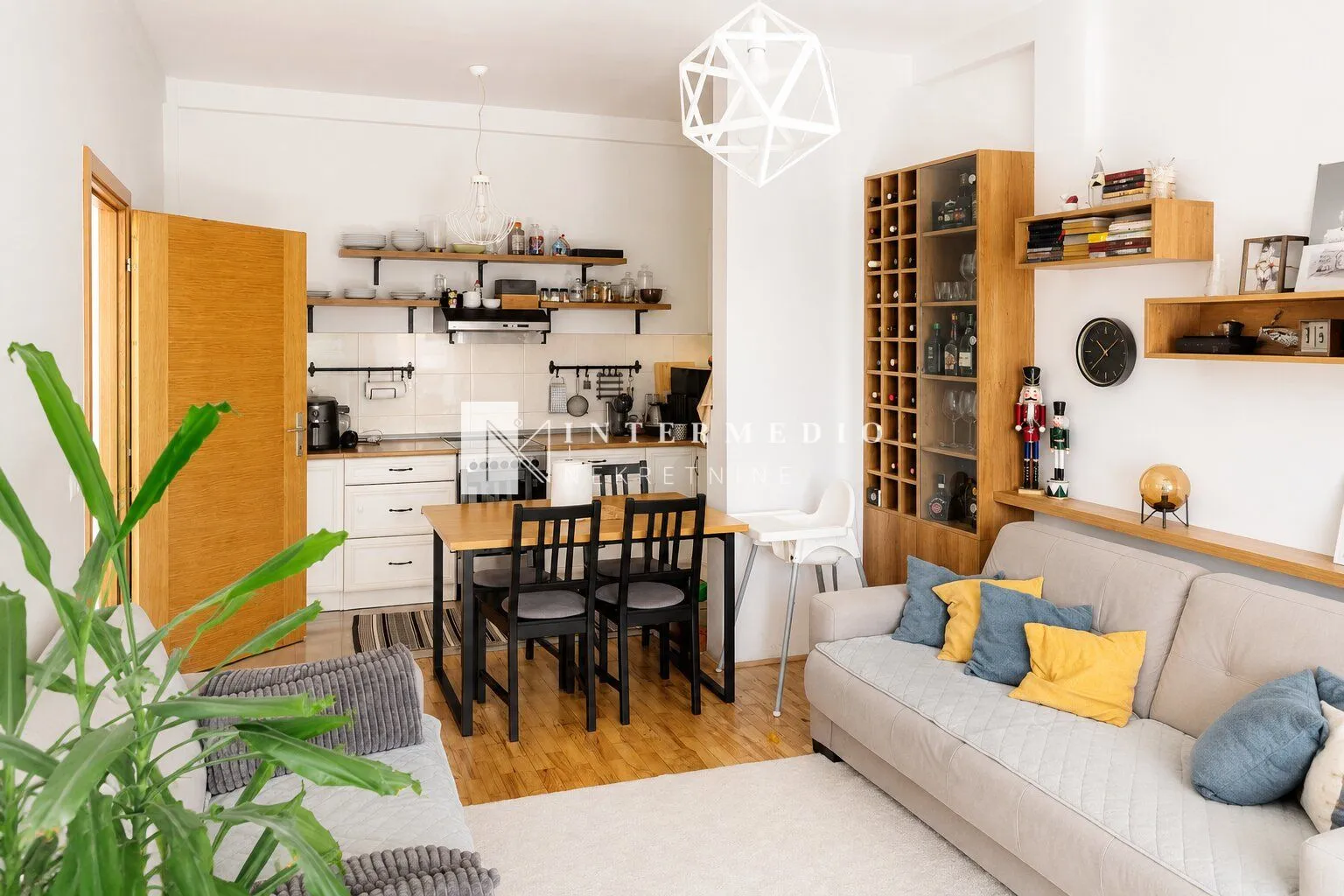 Prodaja, jednosoban stan, 56m², Topla, Herceg Novi