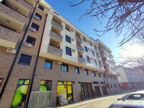 Rent, parking/garage, 16m², Grbavica, Novi Sad Sve Podlokacije - image 4