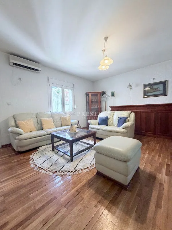 Izdavanje, jednosoban stan, 56m², Momišići, Podgorica