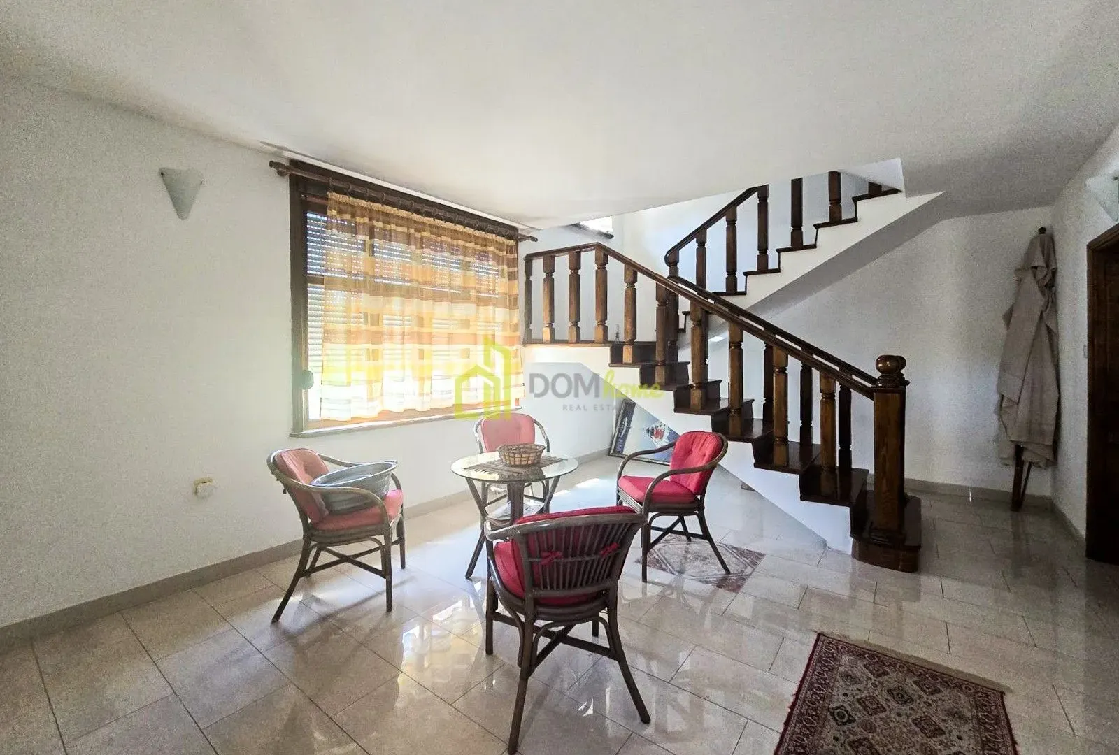 Rent, house, 270m², Masline, Podgorica