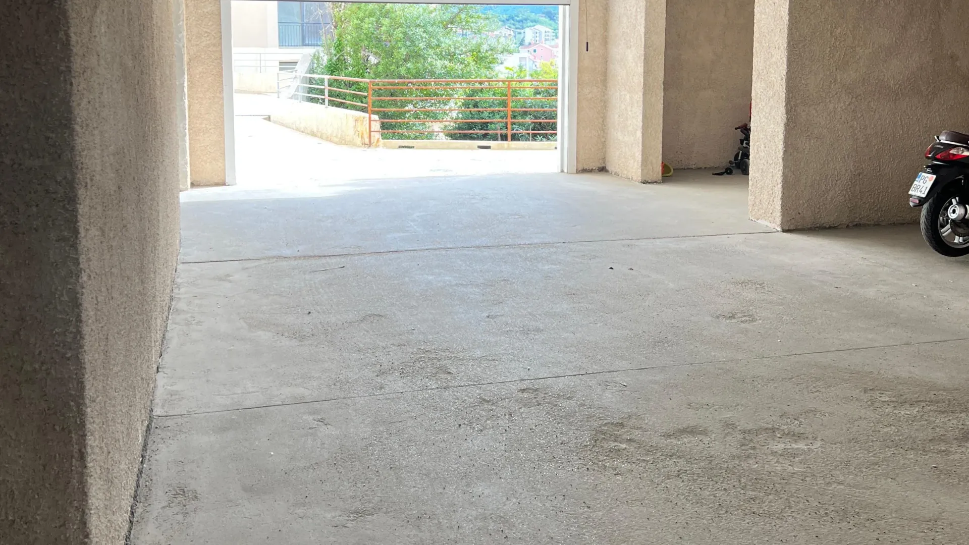 Prodaja, dvosoban stan, 85m², Dobrota, Kotor