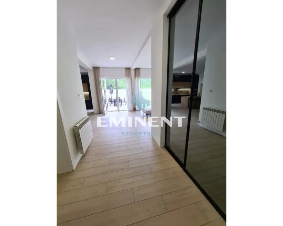 Sale, apartment, 220m², Savski Venac, Beograd