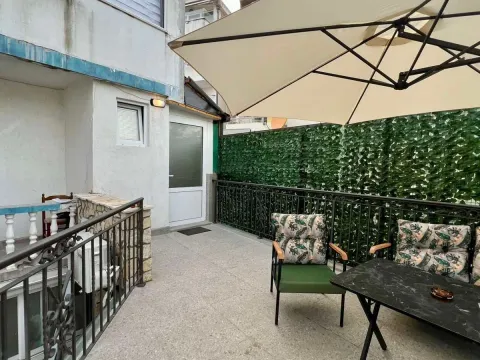 Izdavanje, garsonjera, 35m², Budva, Crna Gora - image 5