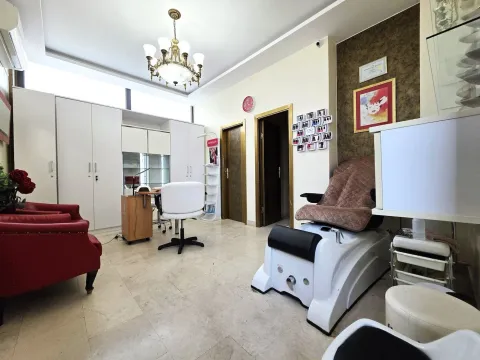 Sale, office space, 60m², Pejton, Podgorica - image 8