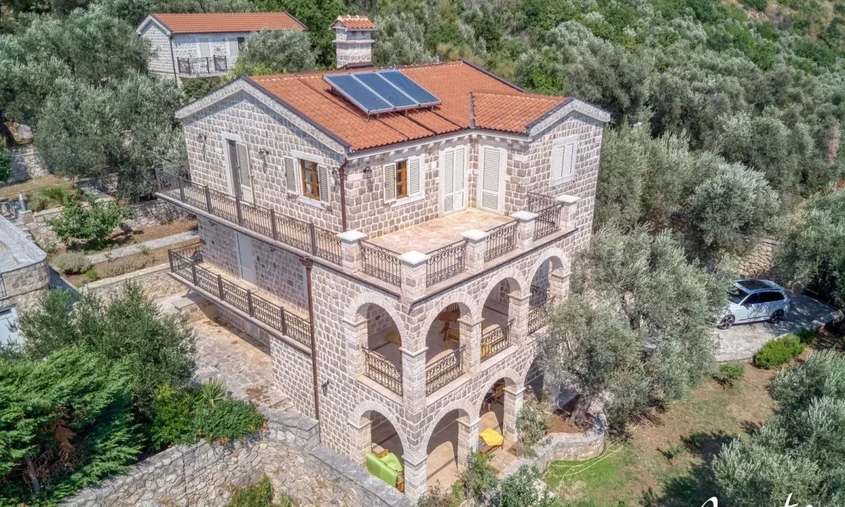 Prodaja, kuća, 480m², Reževići, Budva