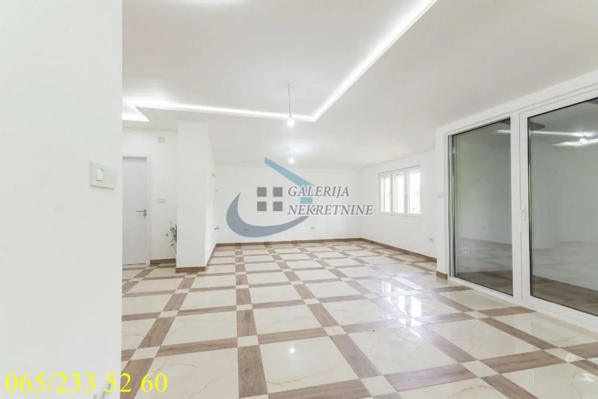 Sale, three bedroom apartment, 68m², Hala Pionir, Palilula Sve Podlokacije