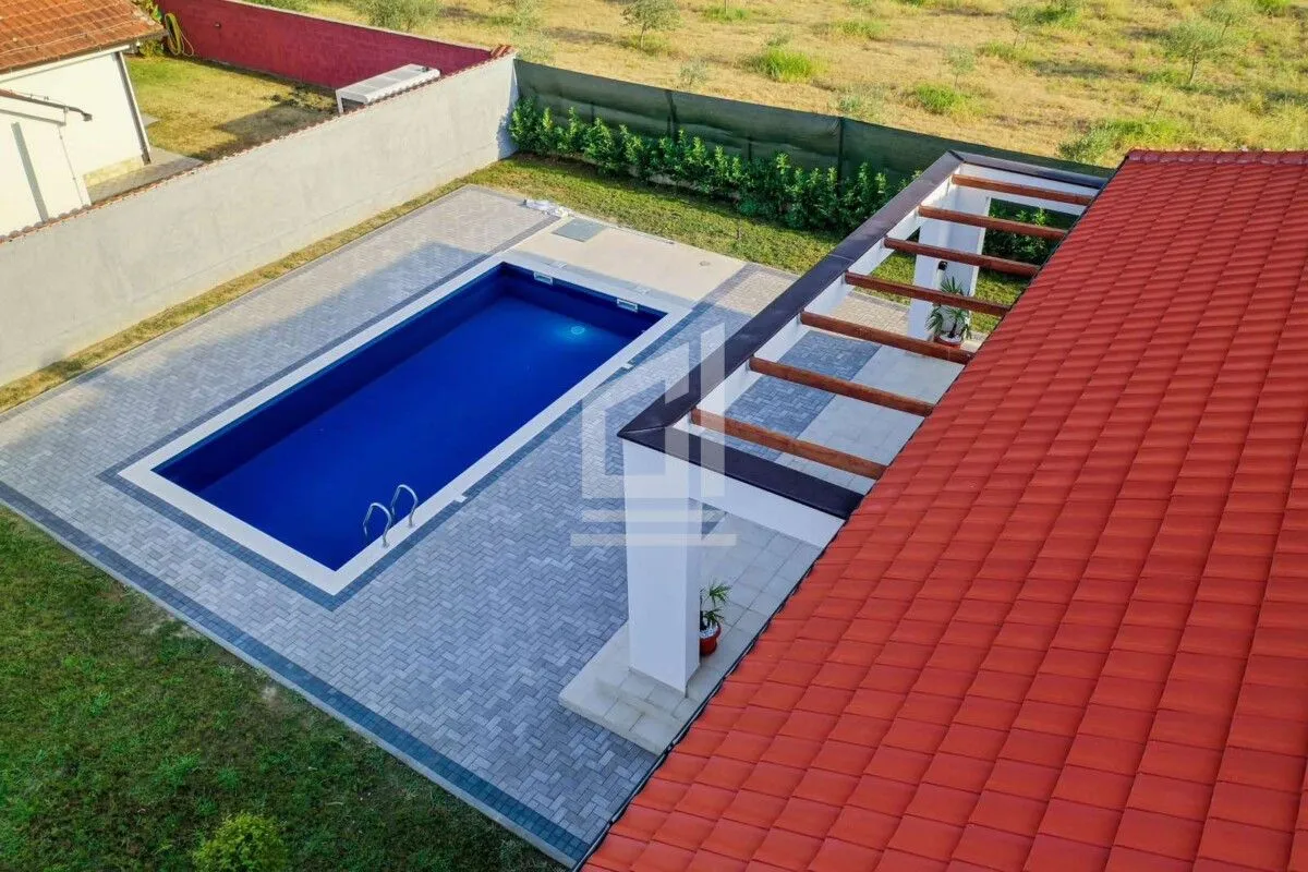 Prodaja, kuća, 200m², Podgorica, Crna Gora