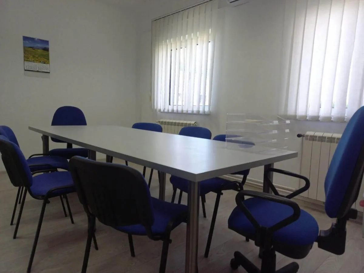 Rent, office space, 120m², Mali Mokri Lug, Zvezdara Sve Podlokacije