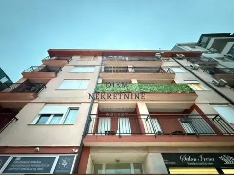 Izdavanje, trosoban stan, 80m², Krivi Most, Podgorica - image 3