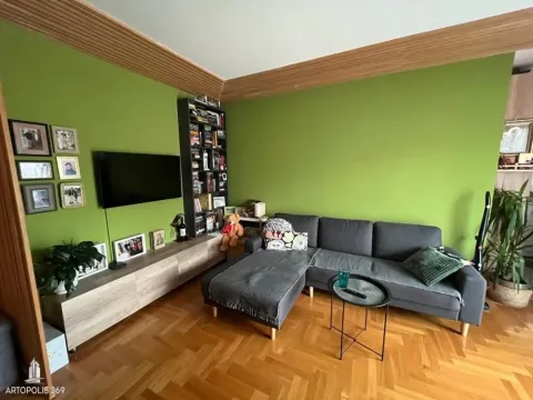 Stan in Zvezdara Sve Podlokacije