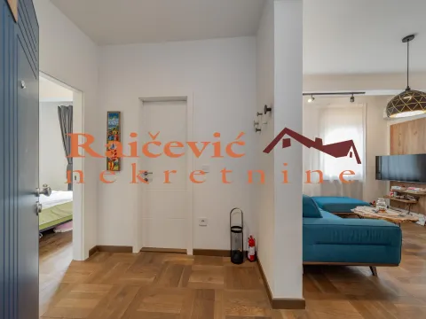 Rent, two bedroom apartment, 40m², Šumice, Beograd - image 9