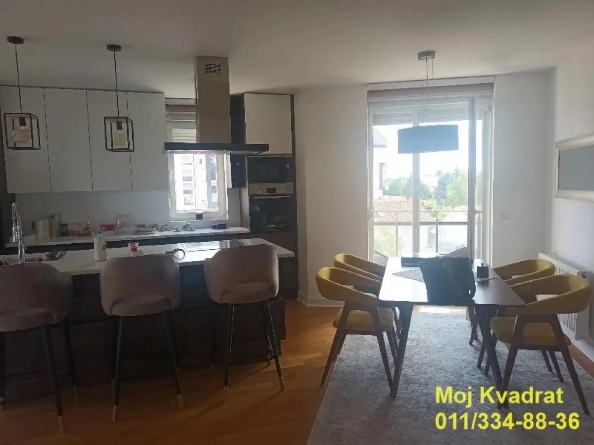 Prodaja, trosoban stan, 92m², Novi Banovci, Stara Pazova
