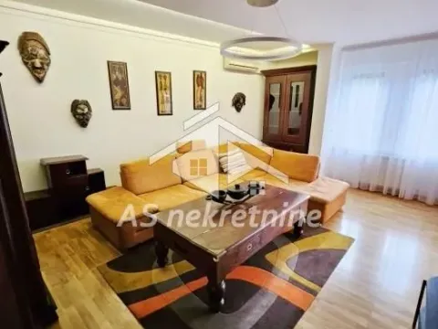 Izdavanje, trosoban stan, 80m², Stari Grad, Beograd - image 3