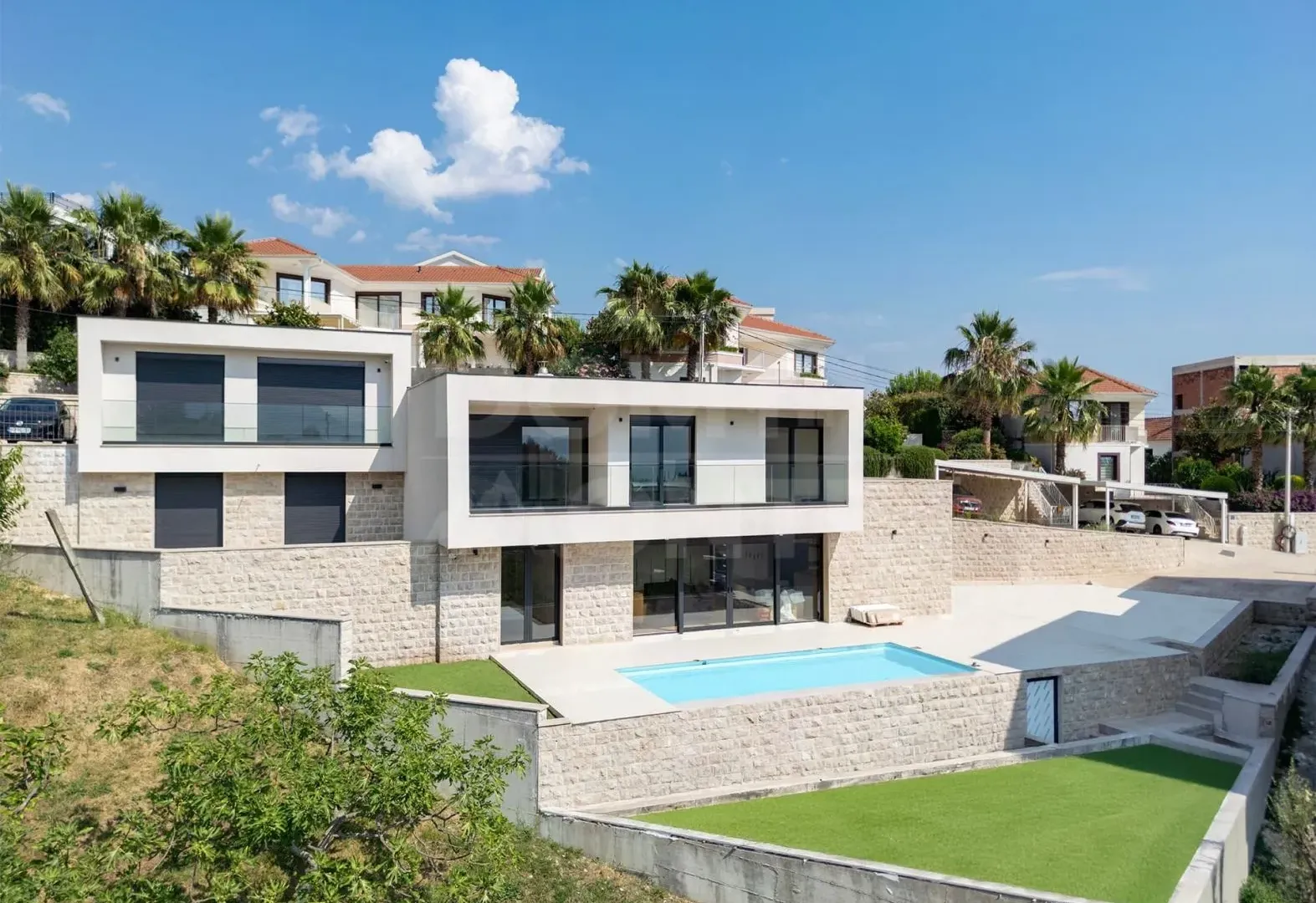 Rent, house, 183m², Kava, Tivat