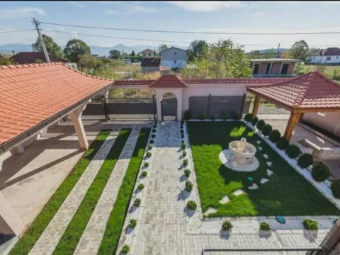 Sale, house, 700m², Gorica C, Podgorica - image 5