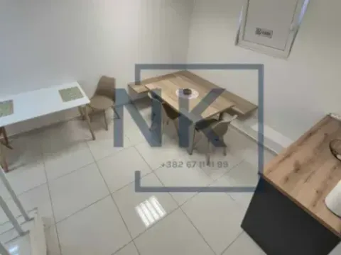 Izdavanje, poslovni prostor, 190m², City Kvart, Podgorica - image 10