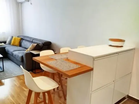 Prodaja, trosoban stan, 62m², Petrovaradin, Novi Sad - image 2