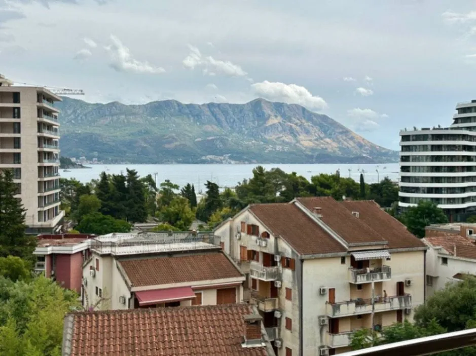 Sale, three bedroom apartment, 83m², Gospoština, Budva