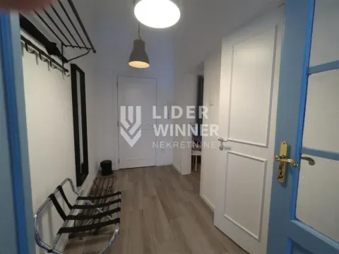 Izdavanje, trosoban stan, 62m², Stari Grad, Beograd - image 11