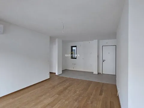 Prodaja, jednosoban stan, 45m², Budva, Crna Gora - image 1