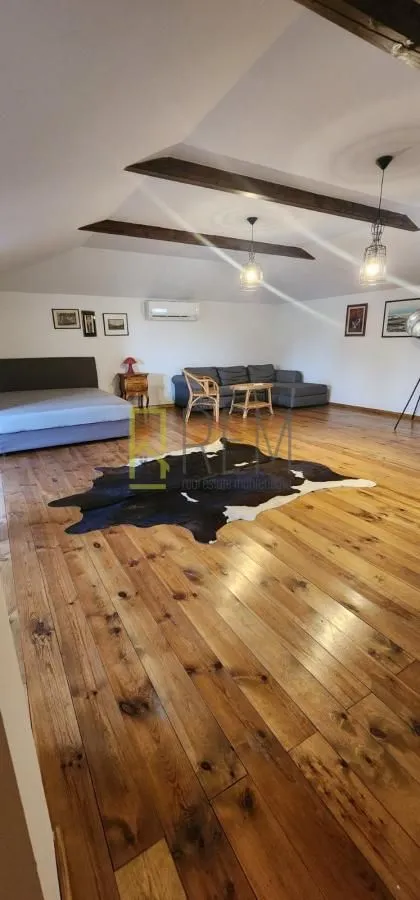 Prodaja, kuća, 180m², Tološi, Podgorica