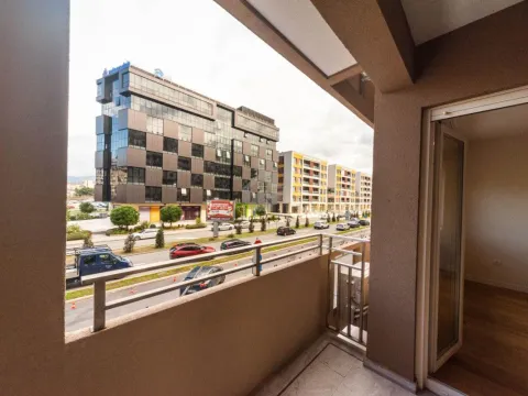 Rent, office space, 49m², Central Point, Podgorica - image 6