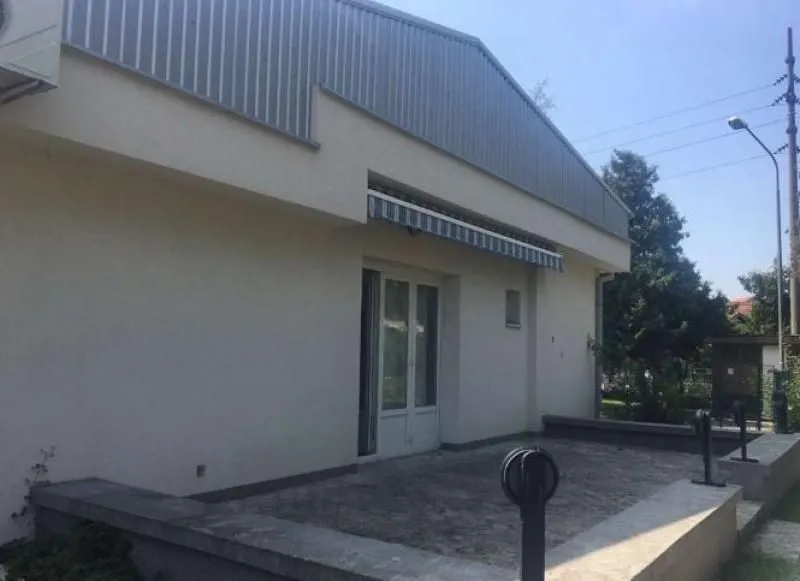Rent, office space, 200m², Zemun Bačka, Zemun Sve Podlokacije