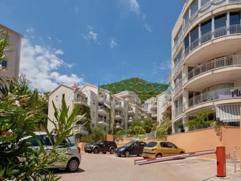 Prodaja, dvosoban stan, 68m², Petrovac, Budva - image 3