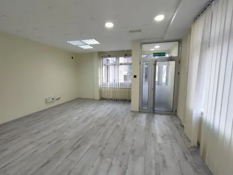 Rent, office space, 55m², Sajmište, Novi Sad - image 5