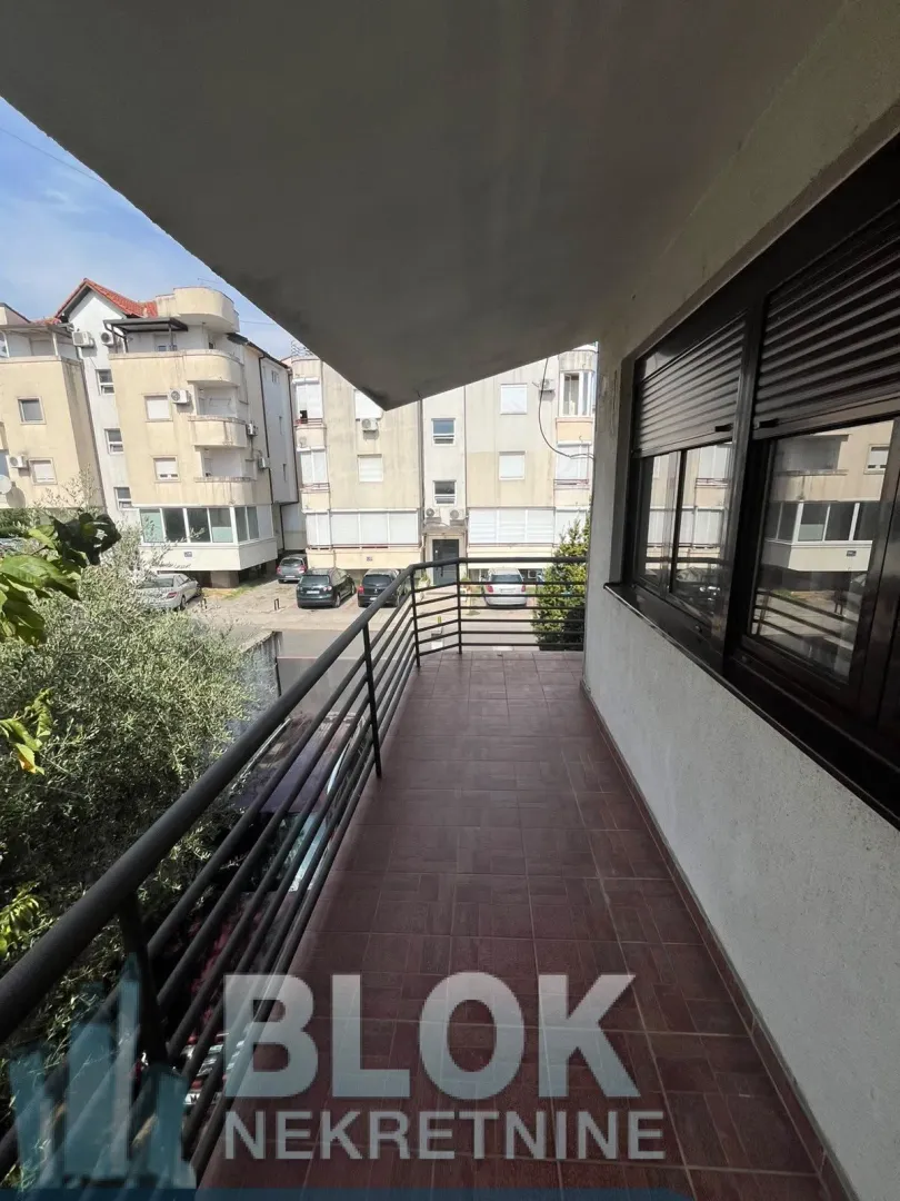 Izdavanje, jednosoban stan, 60m², Blok 9, Podgorica