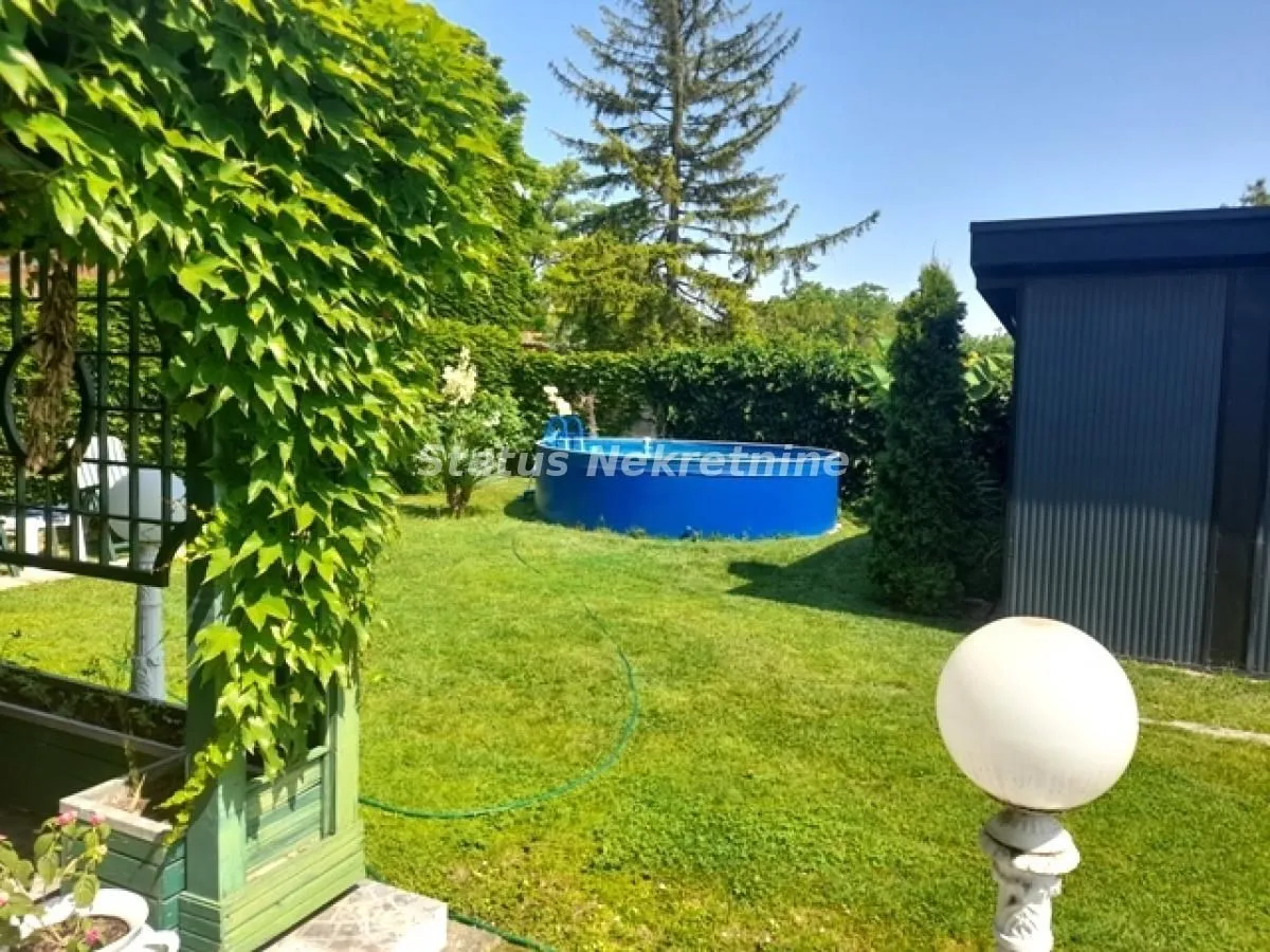 Prodaja, kuća, 274m², Temerin, Novi Sad