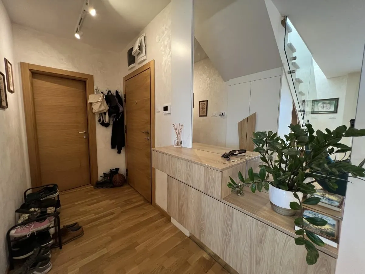 Prodaja, stan, 111m², Sajam, Novi Sad Sve Podlokacije