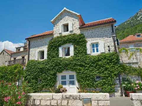 Kuća in Perast