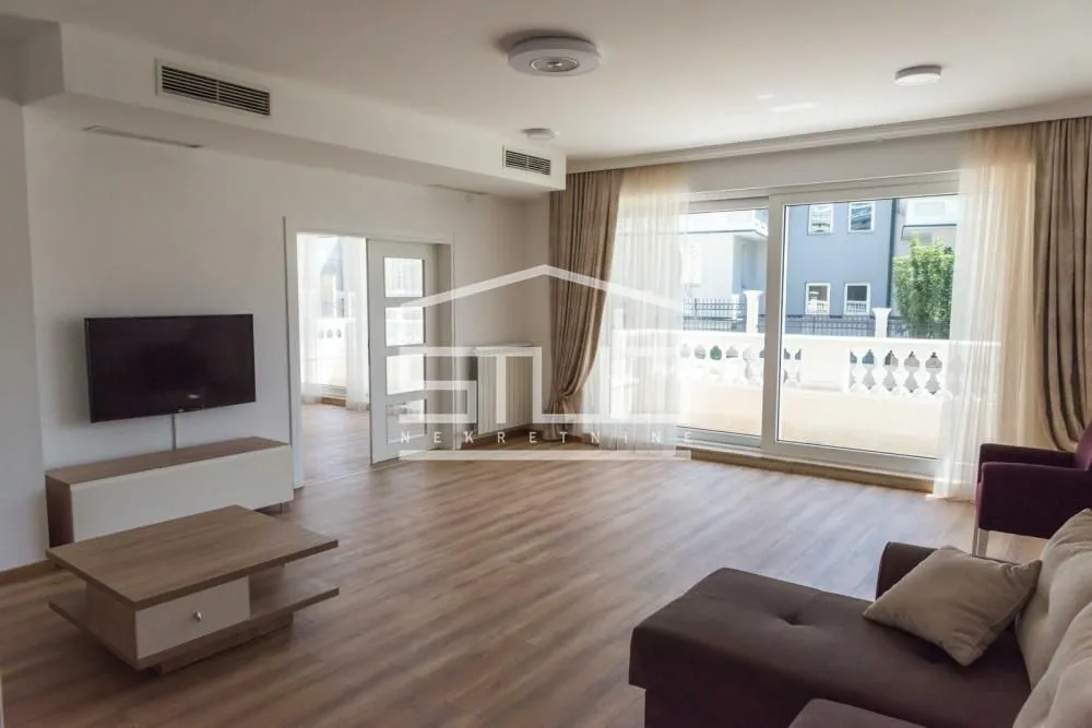 Izdavanje, kuća, 1400m², Savski Venac, Beograd