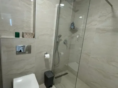 Sale, one bedroom apartment, 52m², Bečići, Budva - image 5