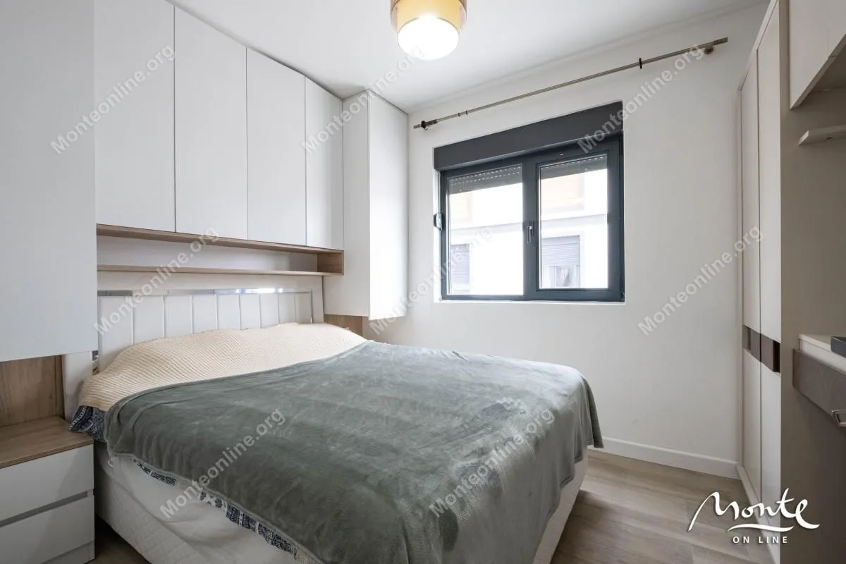 Prodaja, dvosoban stan, 47m², Tivat, Crna Gora