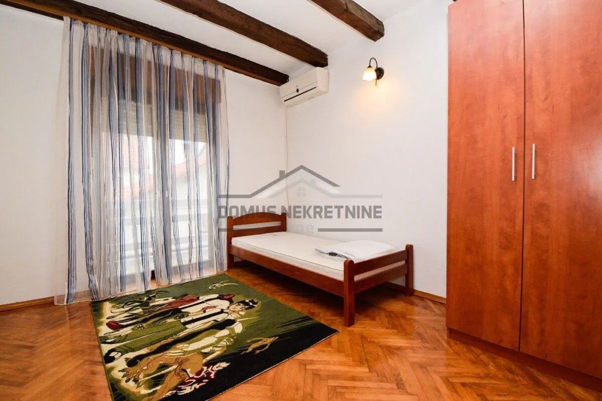 Rent, house, 250m², Stari Aerodrom, Podgorica