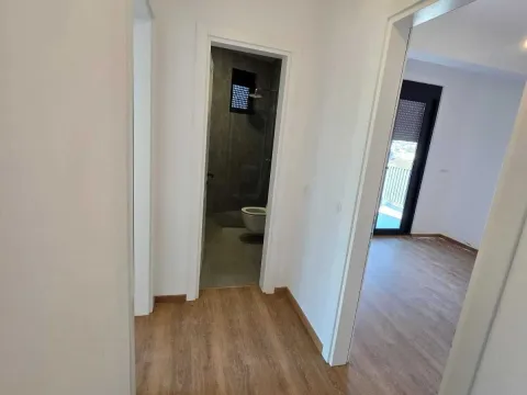 Sale, three bedroom apartment, 86m², Bjeliši, Bar - image 12