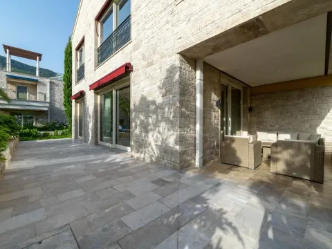 Prodaja, četvorosoban stan, 179m², Kumbor, Herceg Novi - image 19