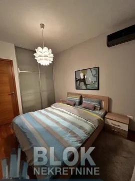 Izdavanje, jednosoban stan, 50m², City Kvart, Podgorica - image 2
