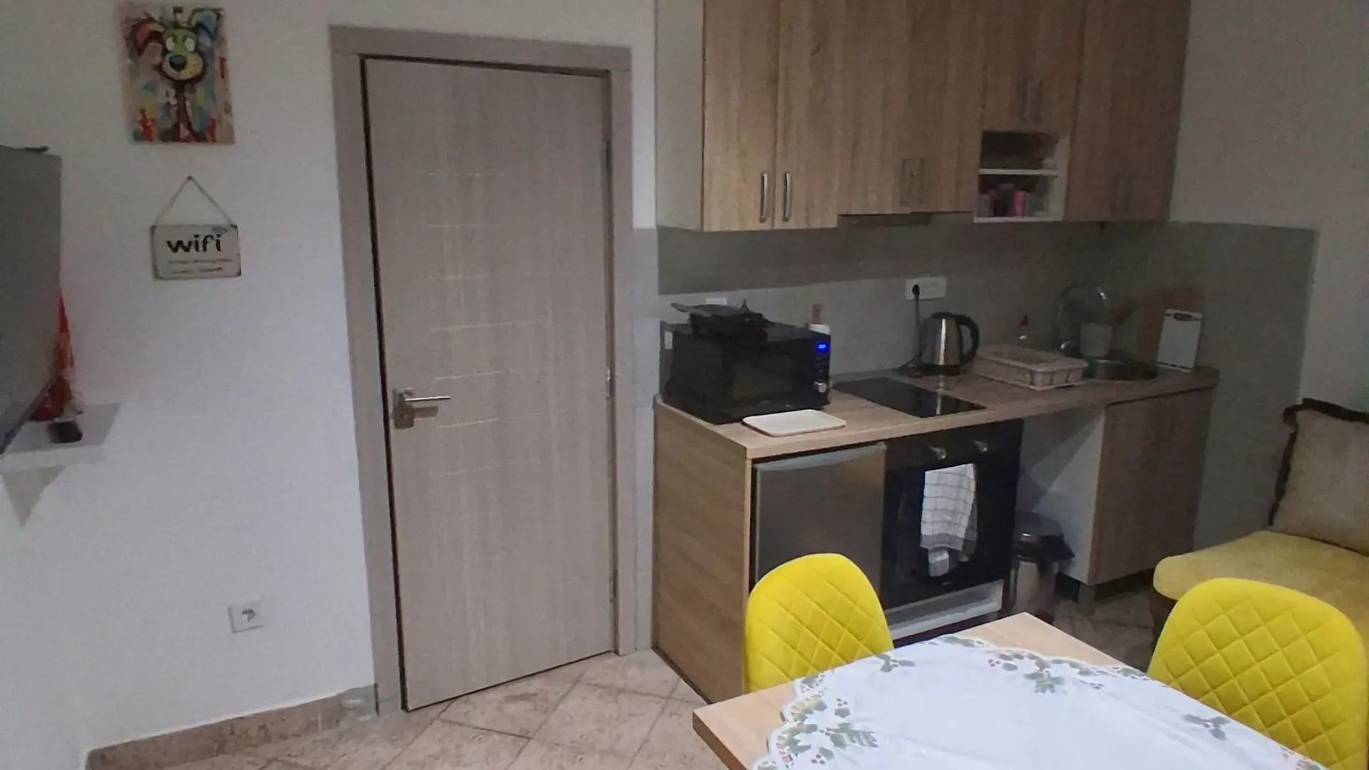 Stan-na-dan, jednosoban stan, 39m², Blok 9, Podgorica