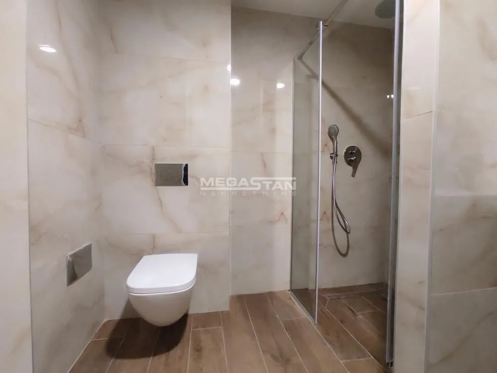 Sale, two bedroom apartment, 70m², Voždovac Sve Podlokacije, Beograd